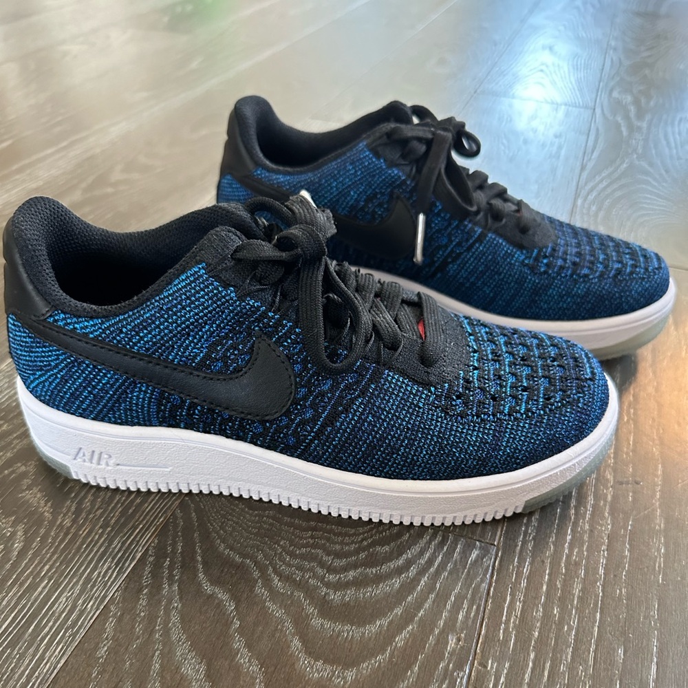 Nike Flyknit Low Airforce 1 Sneakers, Black/Blue, Size 6, Never Worn